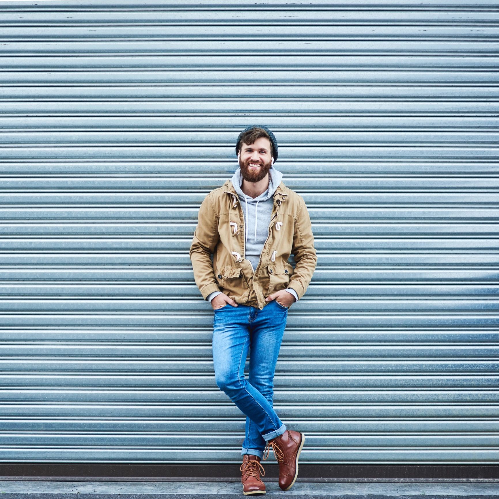 Man wearing casual apparel outdoors
